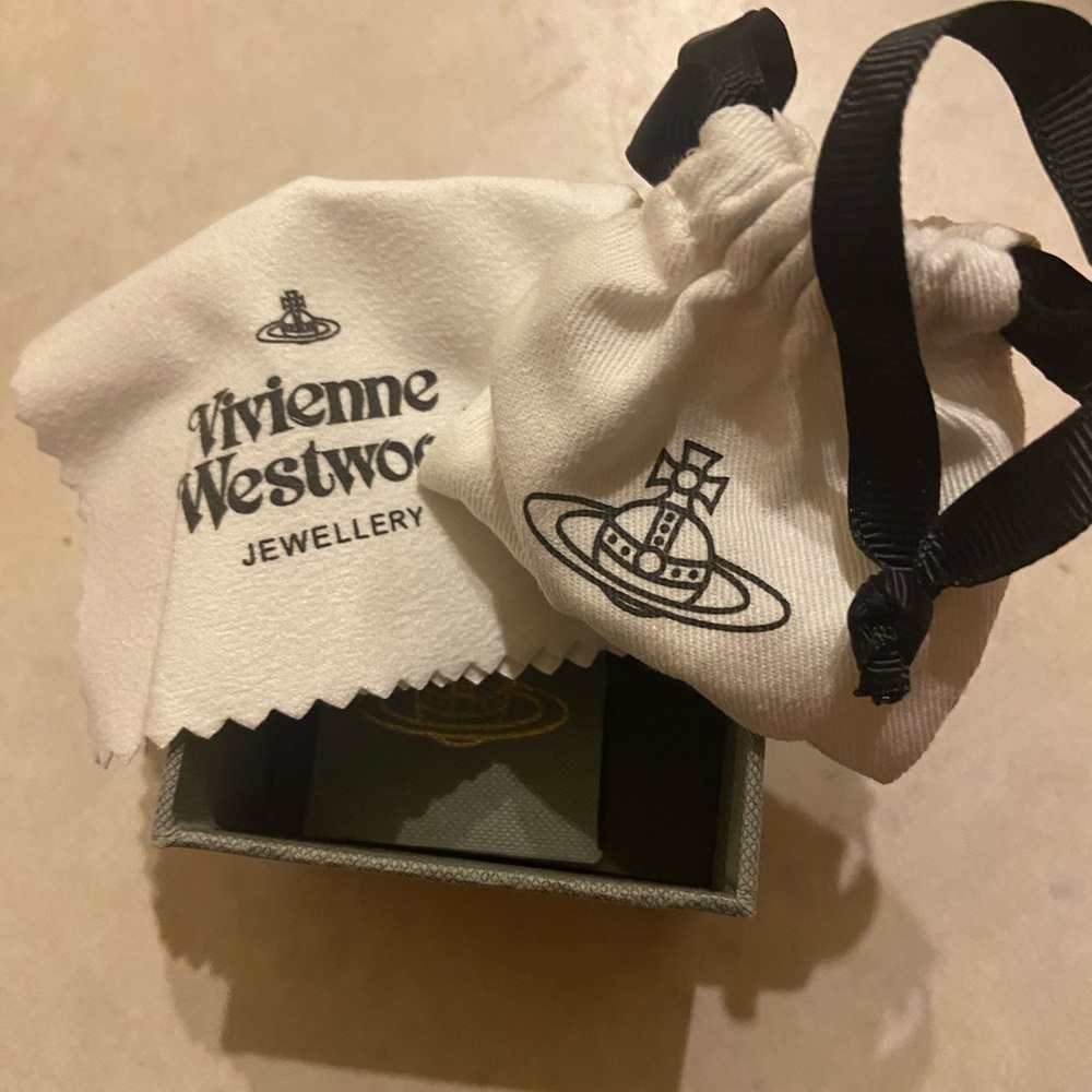 Vivienne Westwood Orbit Necklace